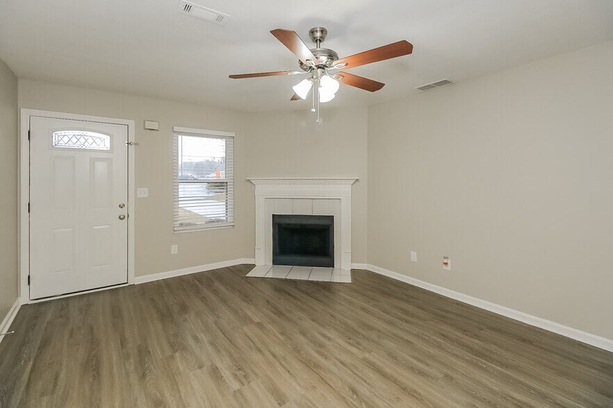 Building Photo - 11138 Silver Aspen Ct