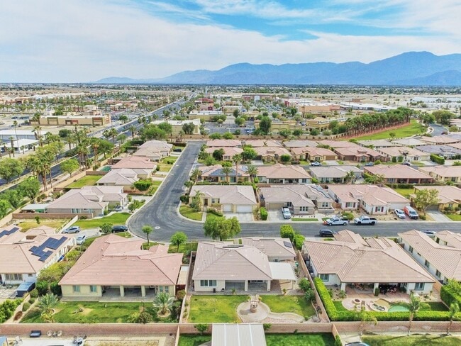Building Photo - 82950 Vincent Dr