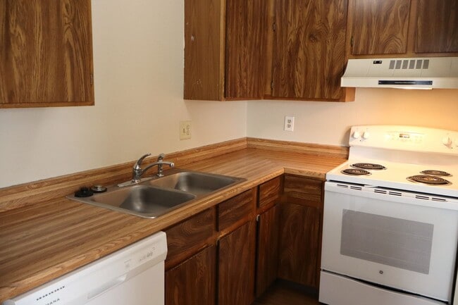 Building Photo - 1-Bedroom Condo Just Minutes from CSU