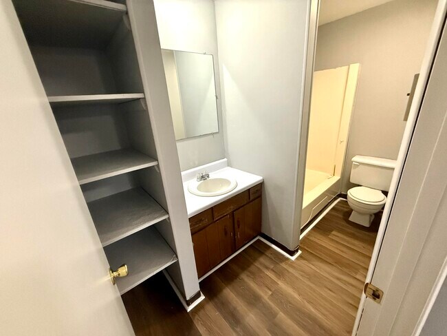 Building Photo - 1155 KY-3057