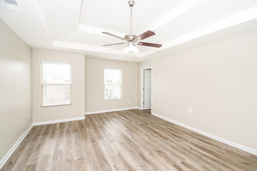 Building Photo - 5163 Rapahoe Trail