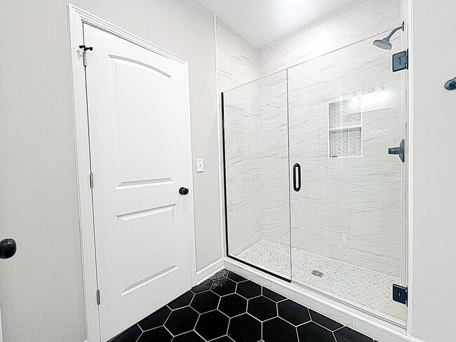 Building Photo - 5 N 6th St