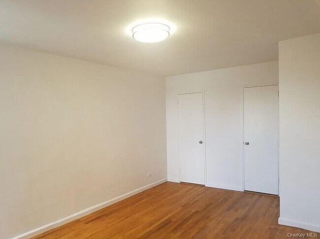 Building Photo - 2640 Marion Ave