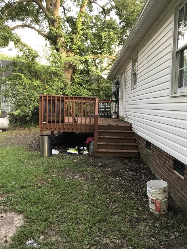 Building Photo - Great Corner Lot Home in Downtown Clayton
