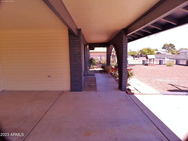 Building Photo - 5226 N 71st Ave