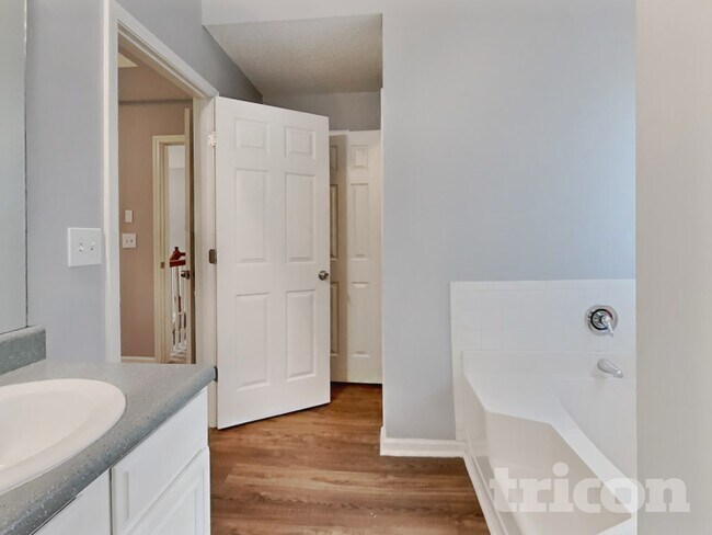 Building Photo - 4247 Arnolds Mill Overpass