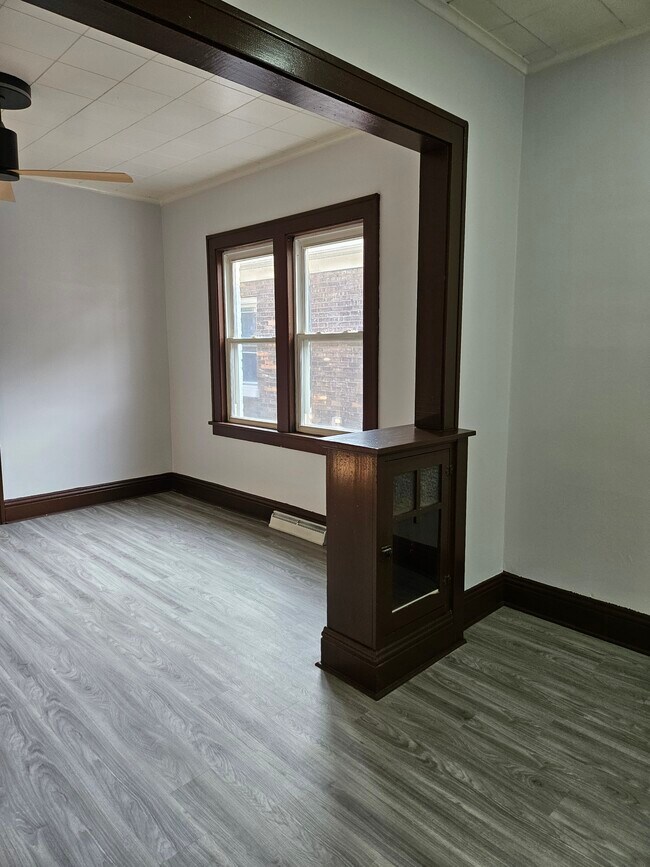 Building Photo - 1673 W 14th Ave