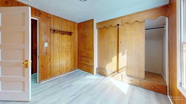 Building Photo - Slavic Village - 4 Bedroom - Single Family Home