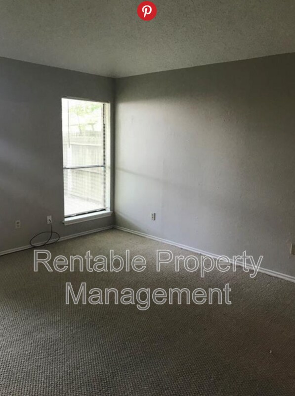 Building Photo - 15311 Appleridge Dr