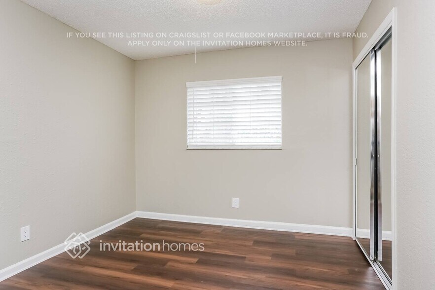 Building Photo - 6713 Riparian Rd