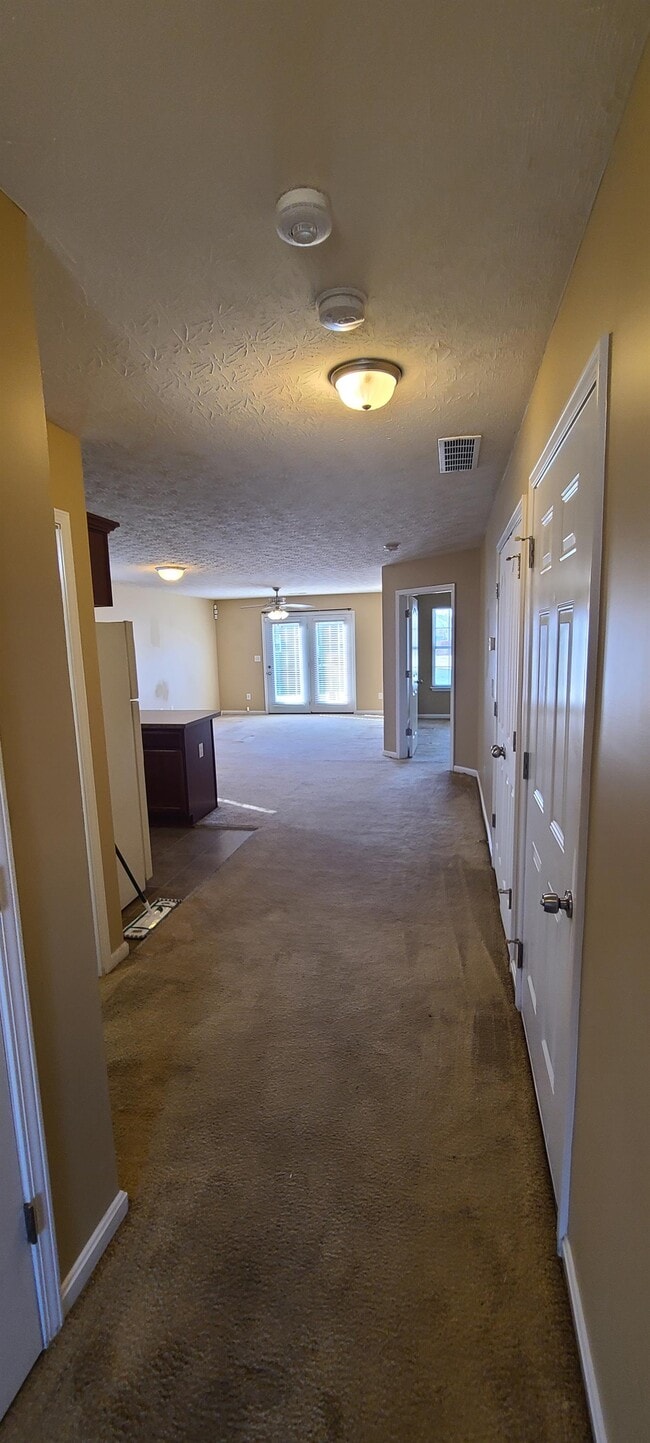 Building Photo - 2504 Emma Katherine Ln