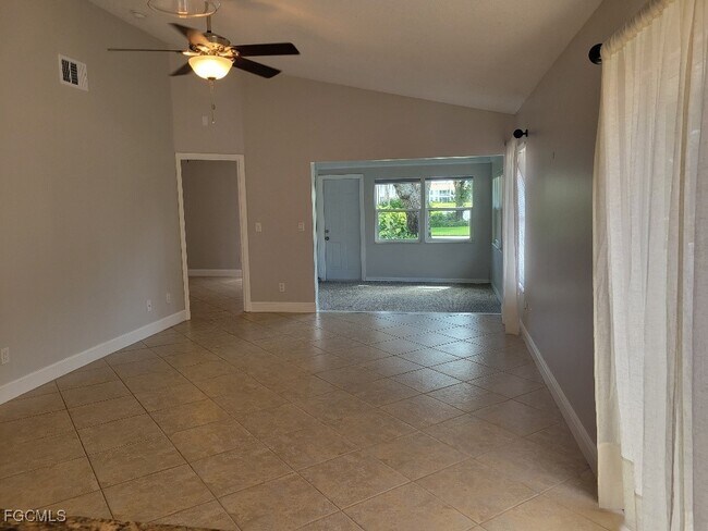 Building Photo - 14807 Crooked Pond Ct