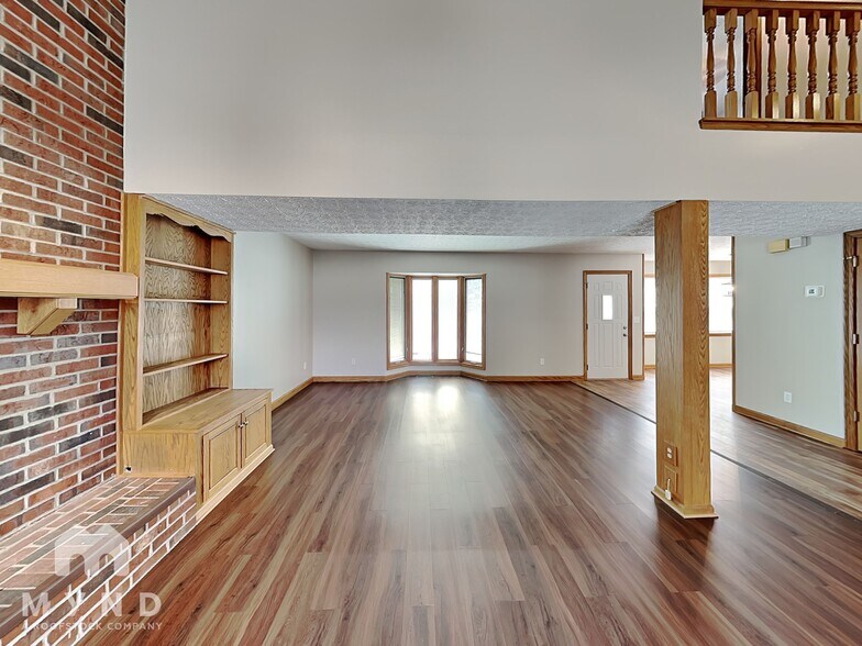Building Photo - 801 Ashford Glen Dr