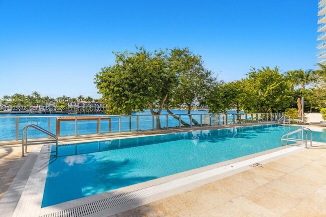 Building Photo - 6620 Indian Creek Dr