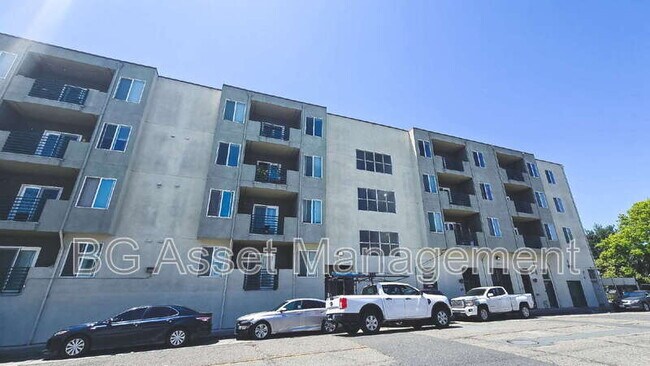 Primary Photo - 1459 MacArthur Blvd