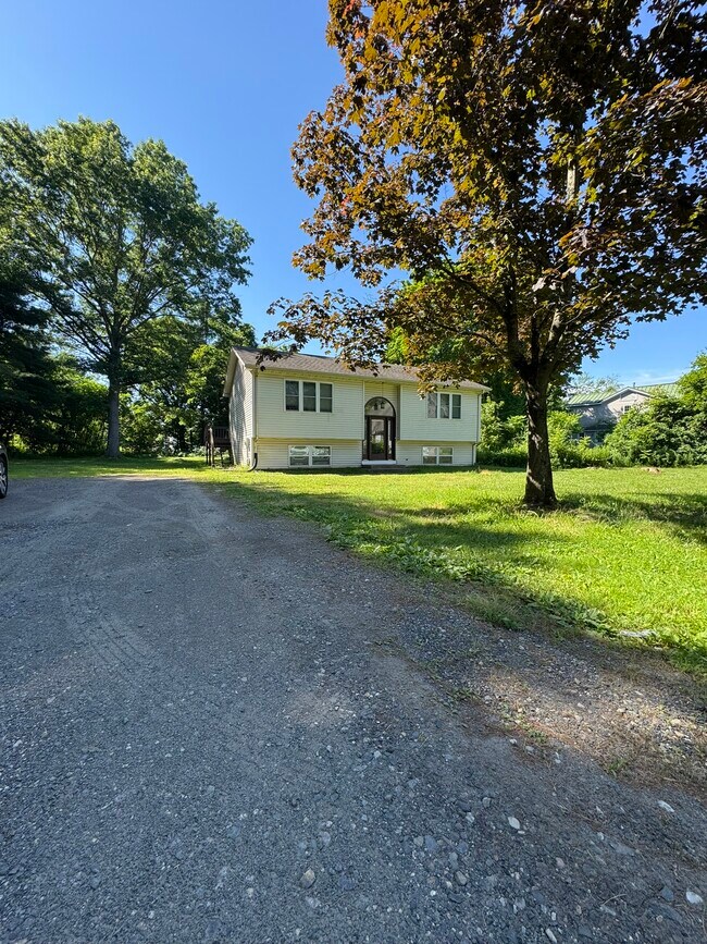 Primary Photo - 159 Amherst Rd