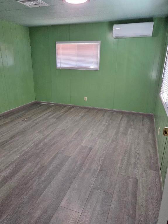 Building Photo - 9857 Avenal St