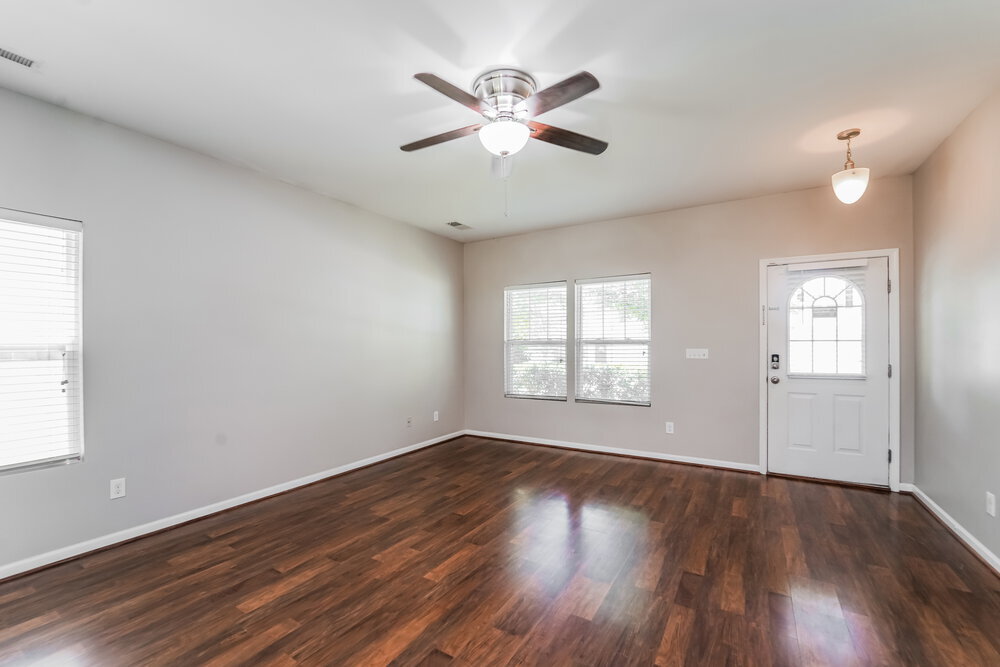 Building Photo - 1040 Joselynn Drive