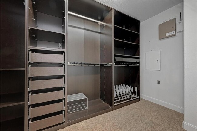 Building Photo - 71 N Rocky Point Cir