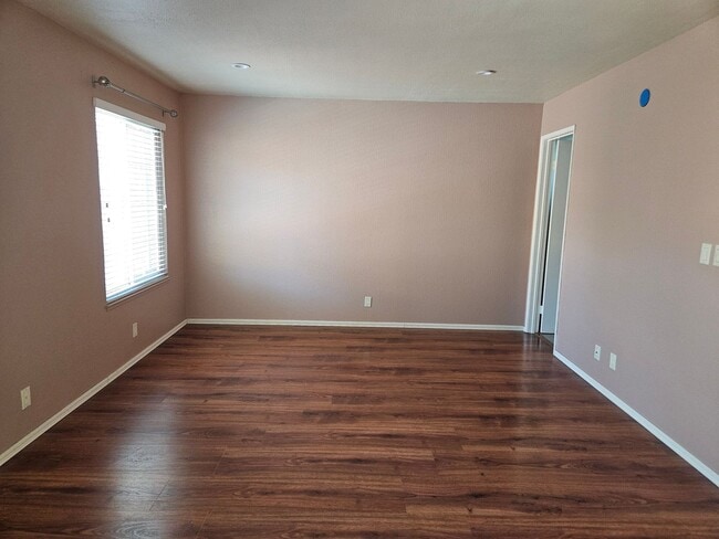Building Photo - 3076 Valleywood Ct