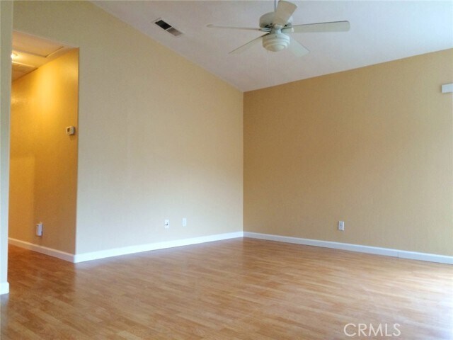 Building Photo - 58 Waxwing Ln