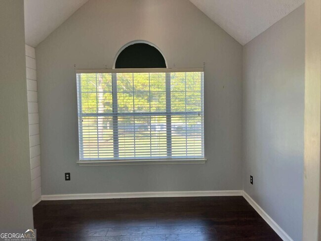 Building Photo - 30 Candlewood Ct