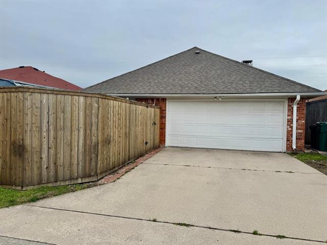 Building Photo - 2151 Arbor Creek Dr