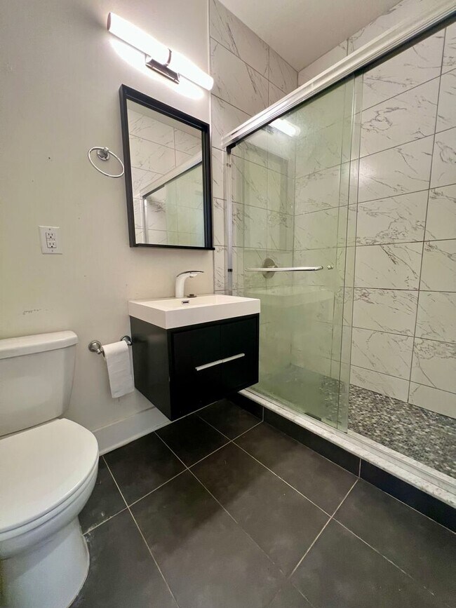 Building Photo - 1706 Arlington St