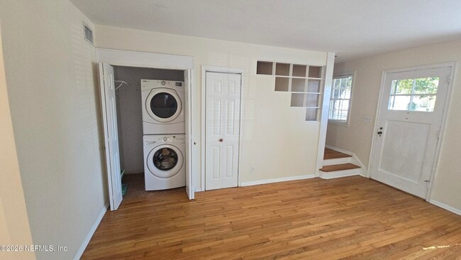 Building Photo - 3665 St Johns Ave