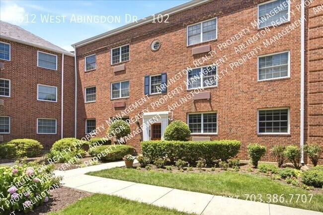 Building Photo - 1612 W Abingdon Dr