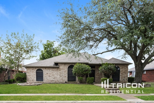 Building Photo - 2804 Beau Dr
