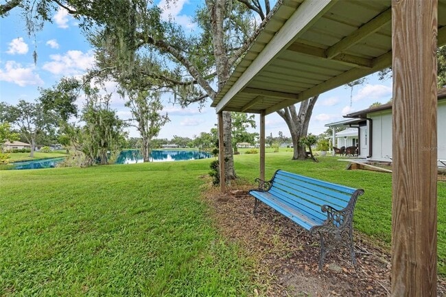 Building Photo - 8006 Oak Dr