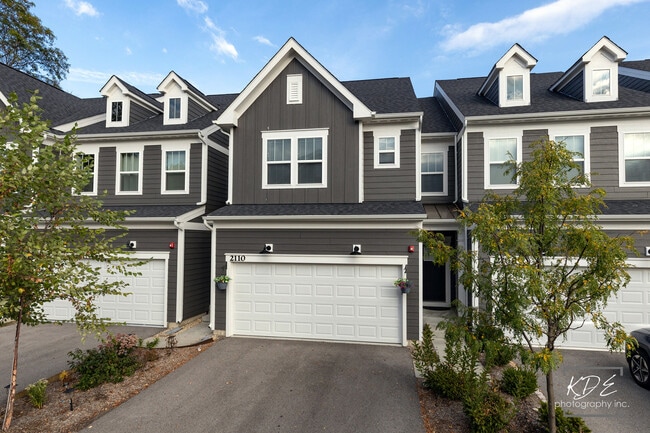 Building Photo - 2110 Weatherbee Ln