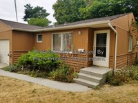 Building Photo - 134 SW Higgins Ave