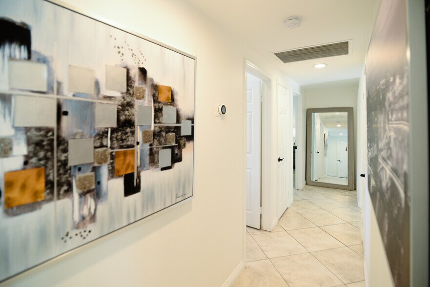 Building Photo - 74830 Waring Ct