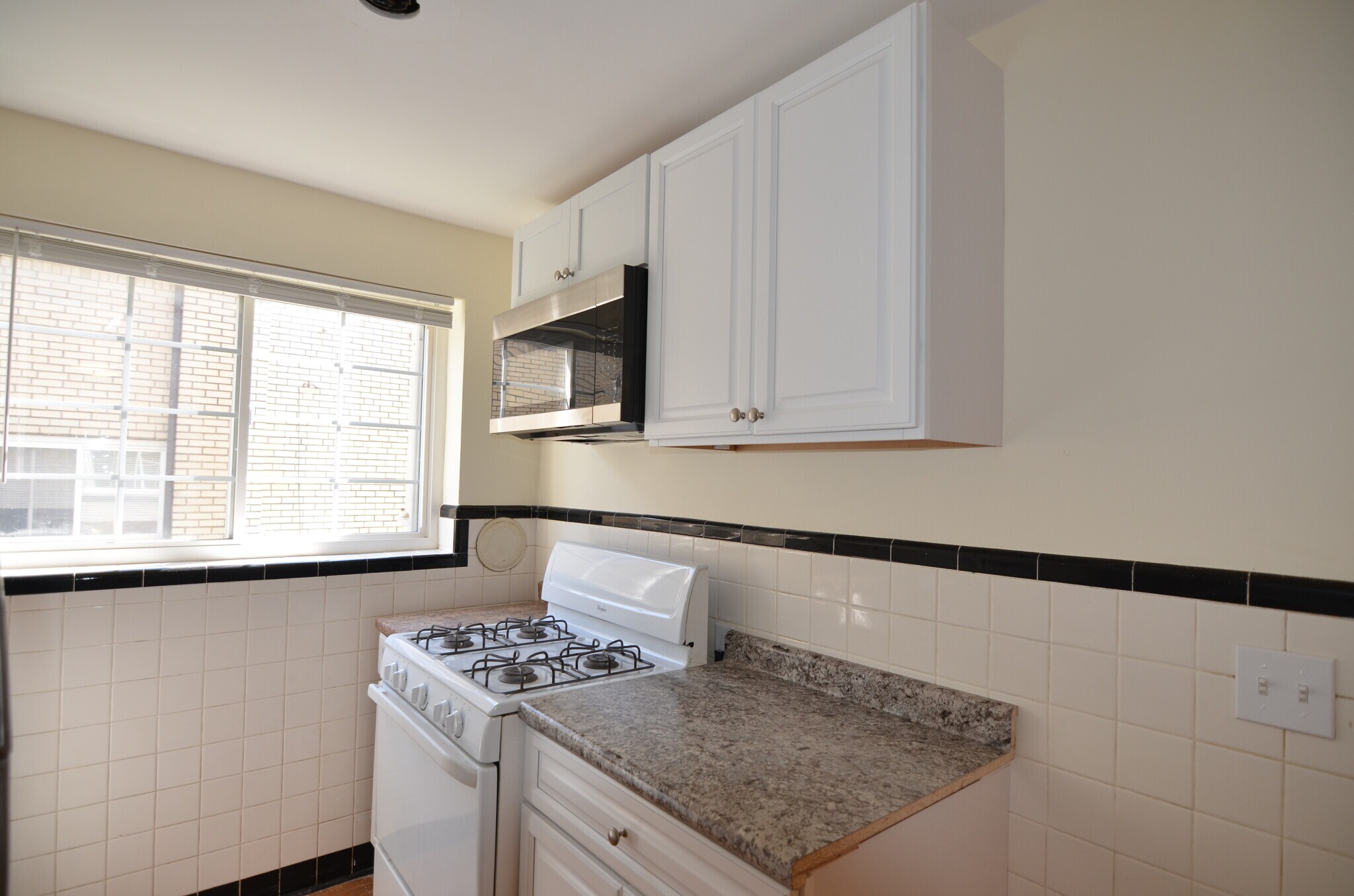 Building Photo - 2532 Williams Ave