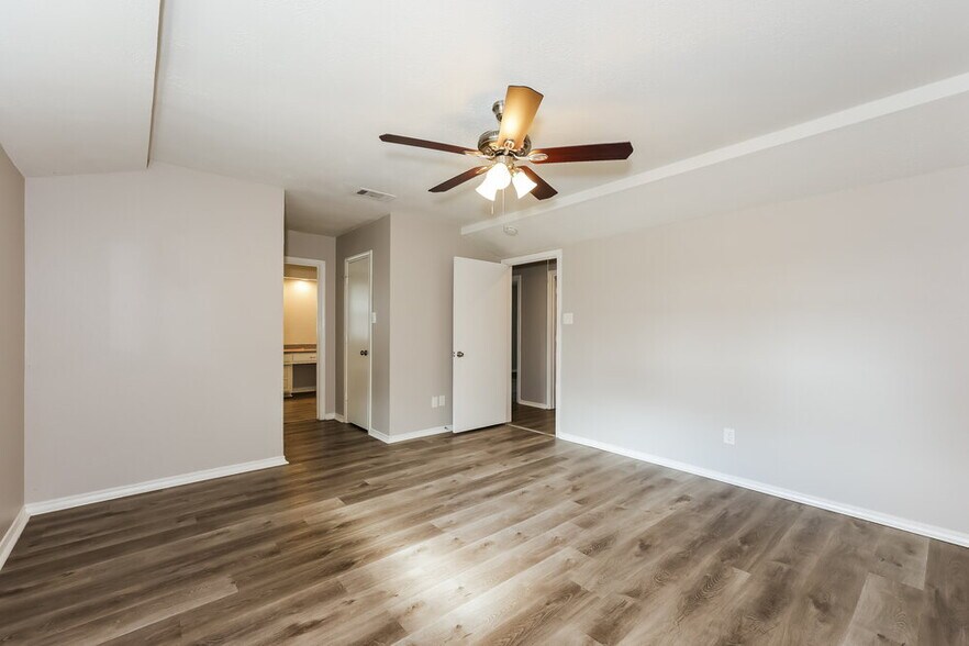 Building Photo - 1134 Madlynne Dr