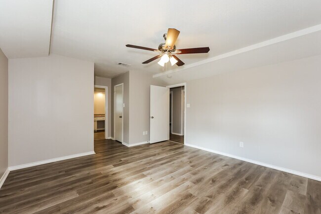 Building Photo - 1134 Madlynne Dr