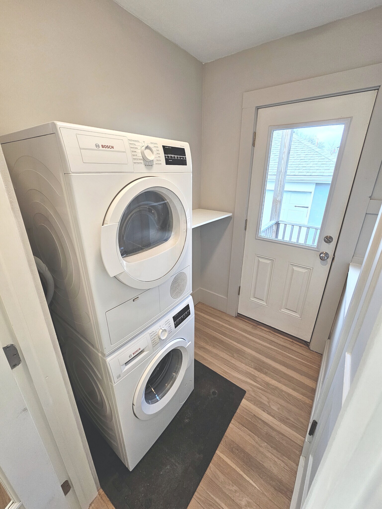 Building Photo - 70 Tufts St