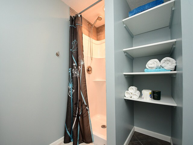 Building Photo - 14902 Mormon St