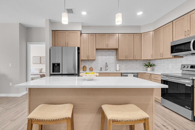 Building Photo - 104 Episcopal Rd