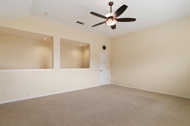 Building Photo - 5128 Oceana