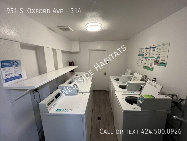 Building Photo - 951 Oxford Ave