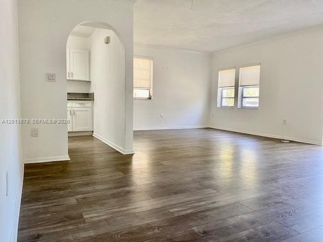 Building Photo - 517 Menendez Ave