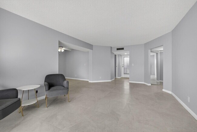 Building Photo - 3590 Via Poinciana