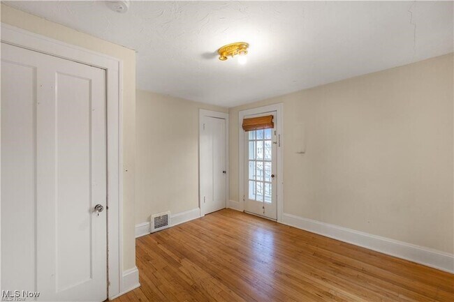 Building Photo - 17525 Crestland Rd