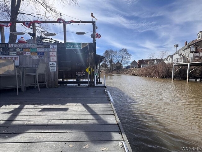 Building Photo - 8726 Point Ave