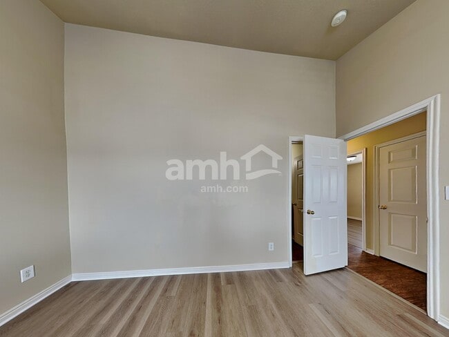 Building Photo - 2437 Cider Pl