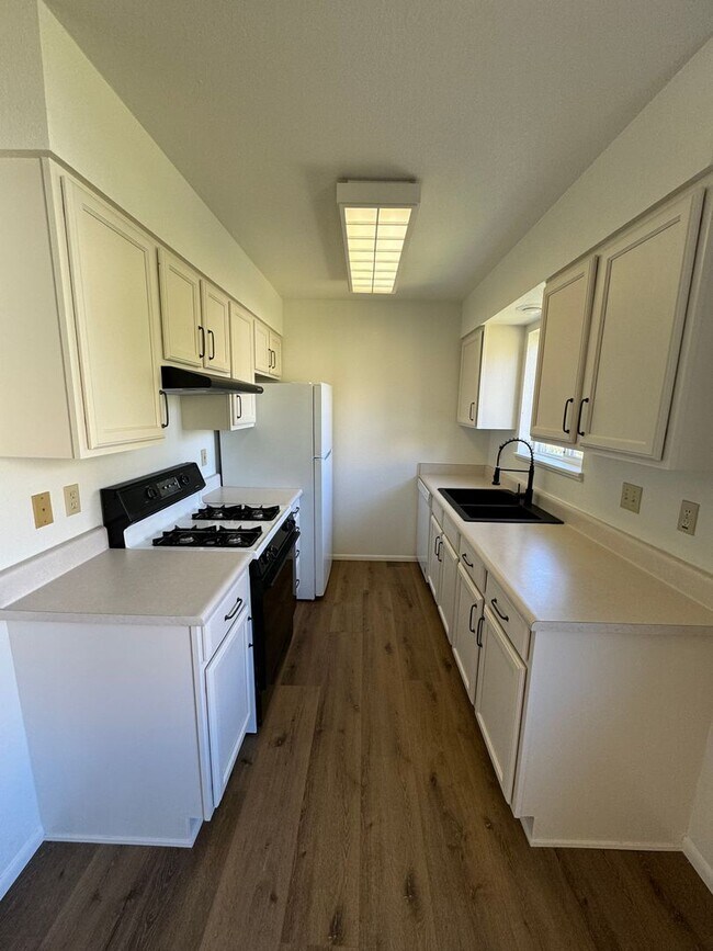 Building Photo - Newly Renovated Farmhouse style unit with new mini split for heating and cooling and garage