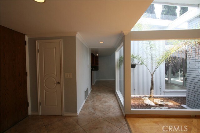 Building Photo - 11400 Dona Evita Dr